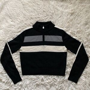 perfect moment Mania black crop sweater